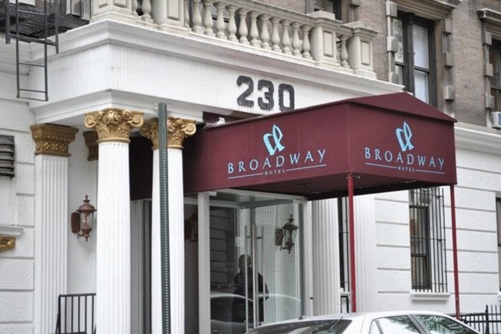 The Broadway, New York, thumbnail 1