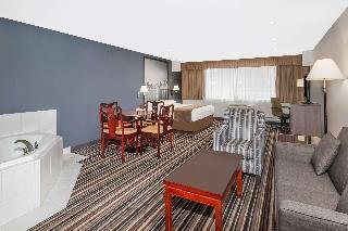 Super 8 by Wyndham Downtown Toronto, Toronto, photo 5