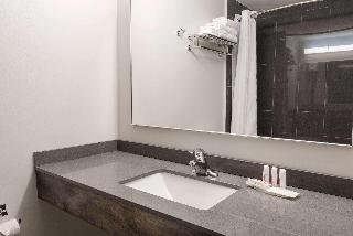 Super 8 by Wyndham Downtown Toronto, Toronto, photo 6