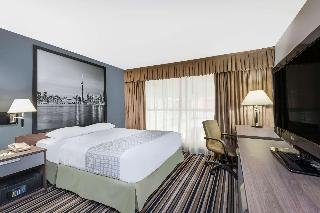 Super 8 by Wyndham Downtown Toronto, Toronto, photo 8