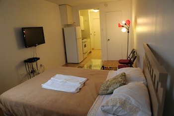 Alisa Guest Home - Suites, Toronto, thumbnail 6