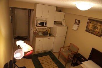 Alisa Guest Home - Suites, Toronto, thumbnail 7