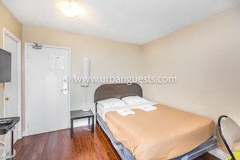 Alisa Guest Home - Suites, Toronto, thumbnail 10