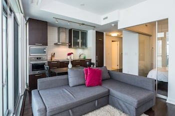 The Ice Condos, Toronto, thumbnail 9
