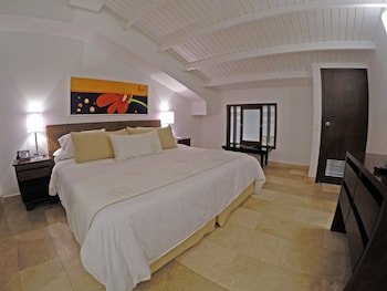 hotelname