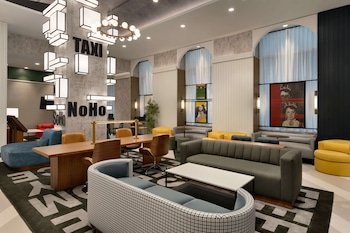 DoubleTree by Hilton New York Downtown, New York, thumbnail 2