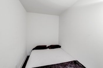 Amazing Royal Suites Yorkville, Toronto, thumbnail 6