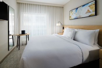 TownePlace Suites New York Manhattan Times Square, New York, thumbnail 7