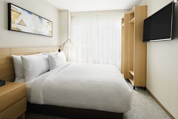 TownePlace Suites New York Manhattan Times Square, New York, thumbnail 9
