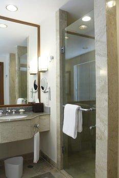 hotelname