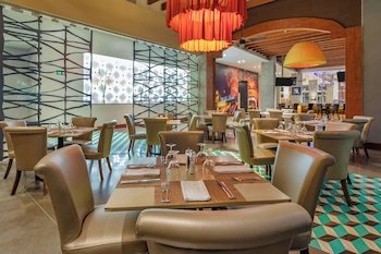 Sheraton San Jose, Santa Ana, thumbnail 9