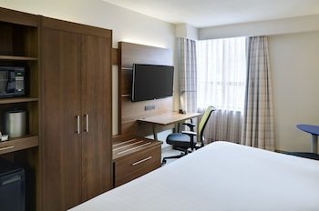 Holiday Inn Express Toronto Downtown, Toronto, thumbnail 2