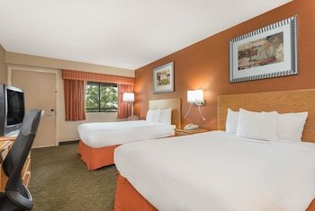 hotelname