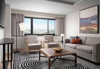 Sonesta Los Angeles Airport, Los Angeles, thumbnail 10