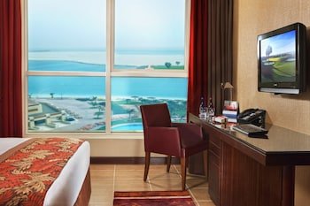 Khalidiya Palace Rayhaan by Rotana, Abu Dhabi, thumbnail 3