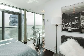 The Ice Condos North Tower by Veeds Private Suites, Toronto, photo 1