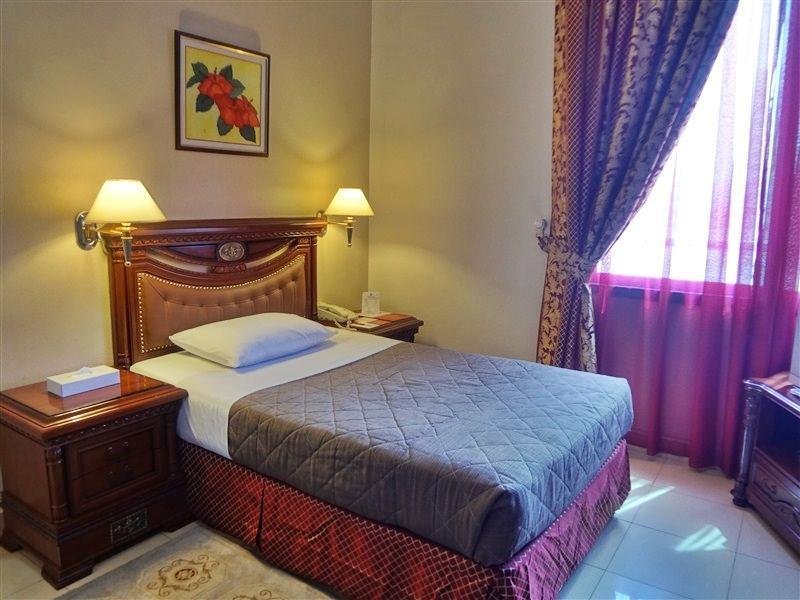 Rainbow Hotel Apartments, Abu Dhabi, thumbnail 2