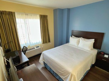 Ozone Inn & Suites, New York, photo 1